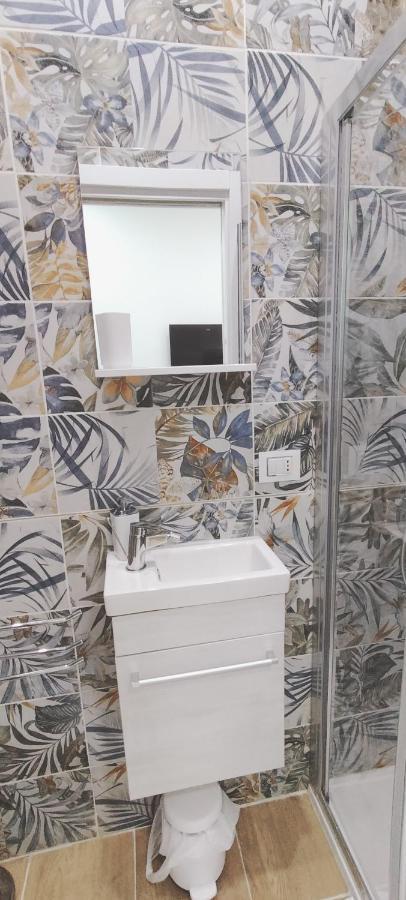 Anam E Core Apartment Naples Luaran gambar